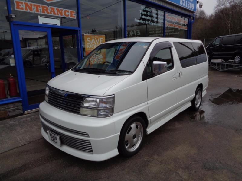 Nissan elgrand 2000
