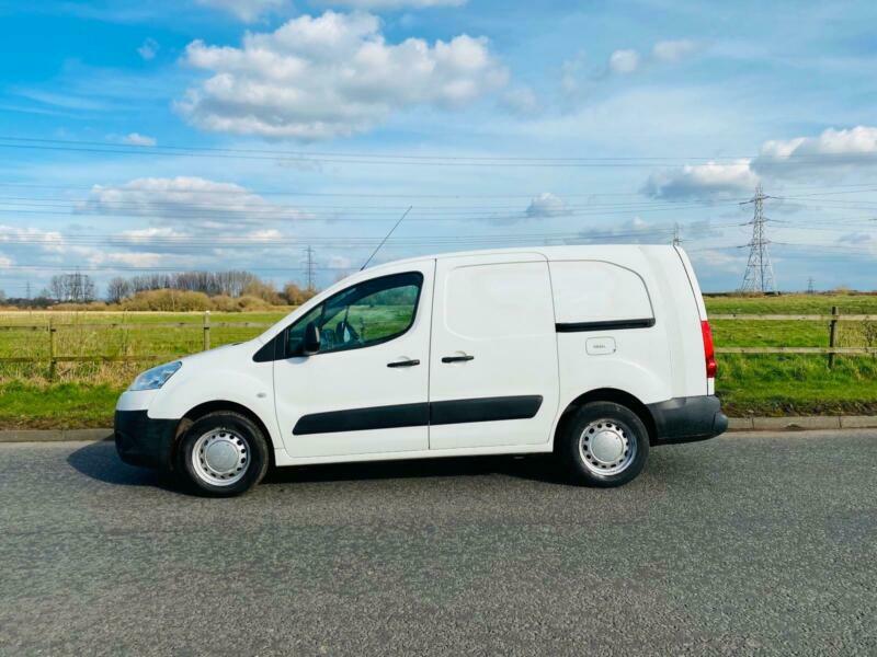 Peugeot Partner 1.6HDi ( 92 ) Crew Van S L2 EX FLEET VAN £3,990 ALL