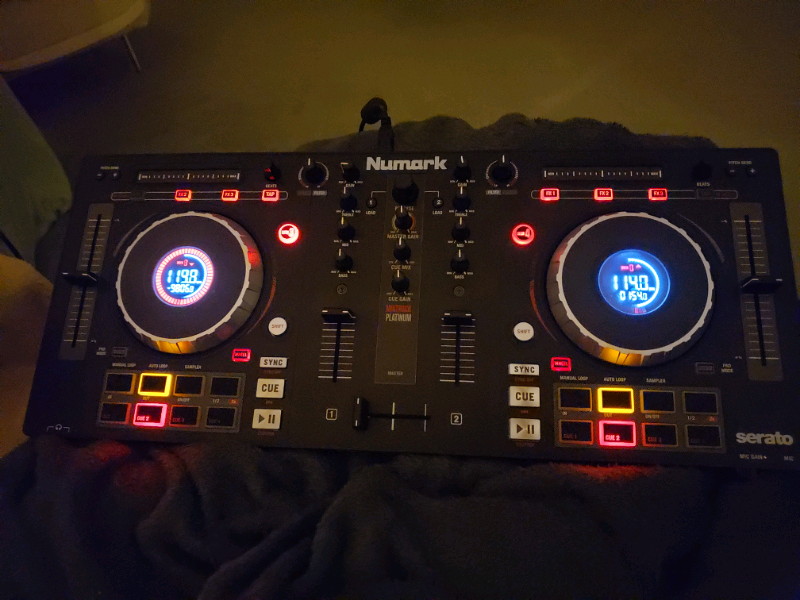 Numark Mixtrack Platinum Quad Deck USB Professional DJ Controller New