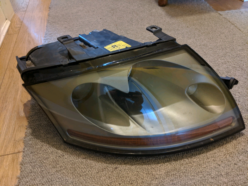 Audi TT MK1 Genuine OEM Xenon Headlight Driver Side Factory Fitted in Dunbar, East Lothian