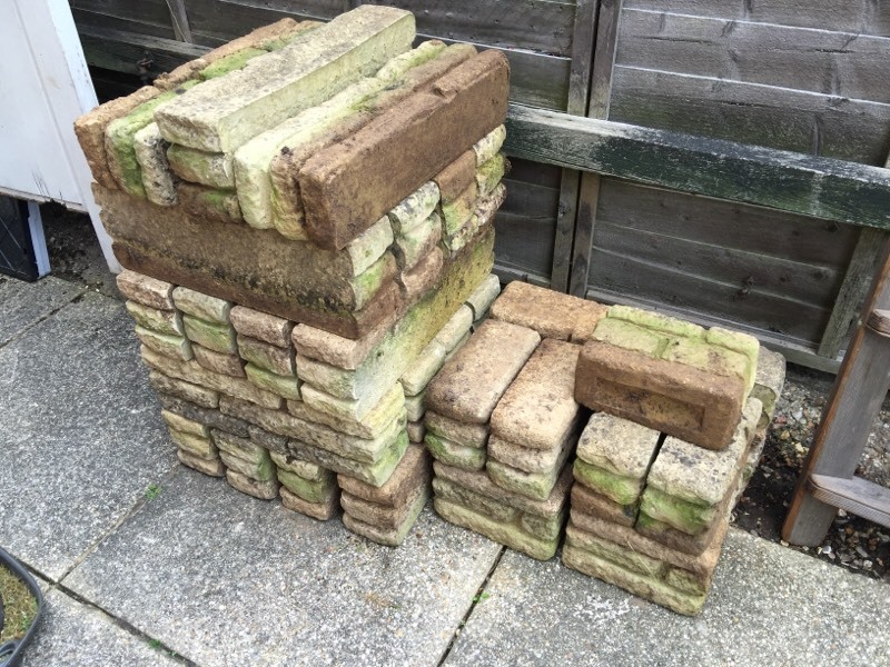 Reproduction Cotswold Cotsone Garden Wall Bricks in Chandlers Ford