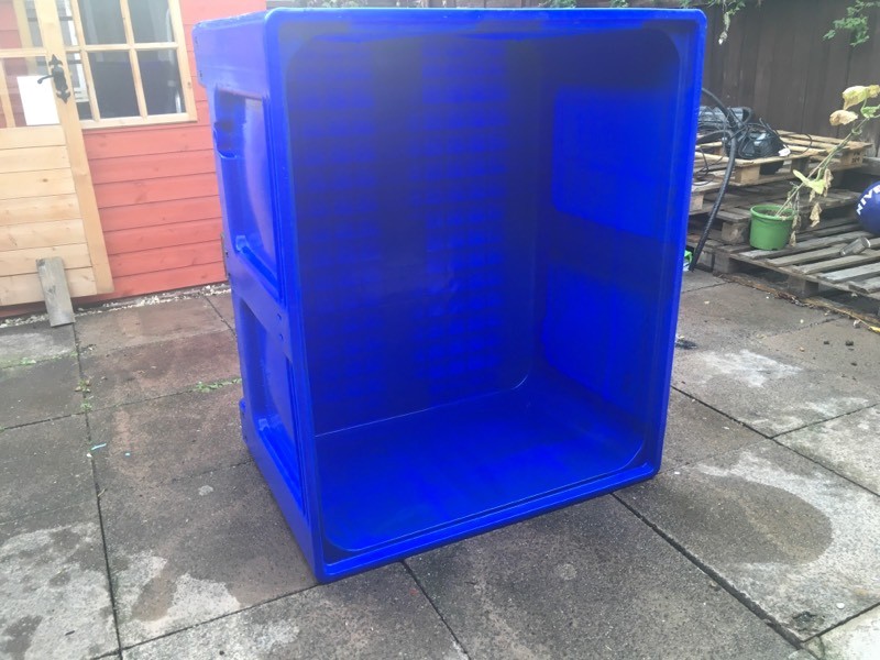 Koi Fish Grow on Tank Large Solid Plastic Holding Tank Outside Pond £90