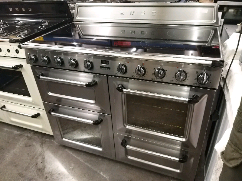 Smeg victoria 110cm induction electric range cooker in Westonsuper