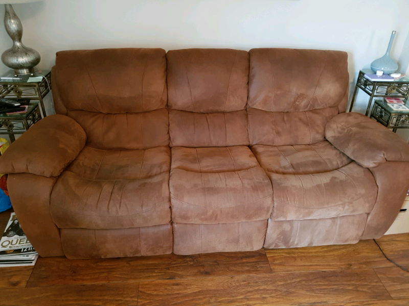 Free Sofas in Irvine, North Ayrshire Gumtree