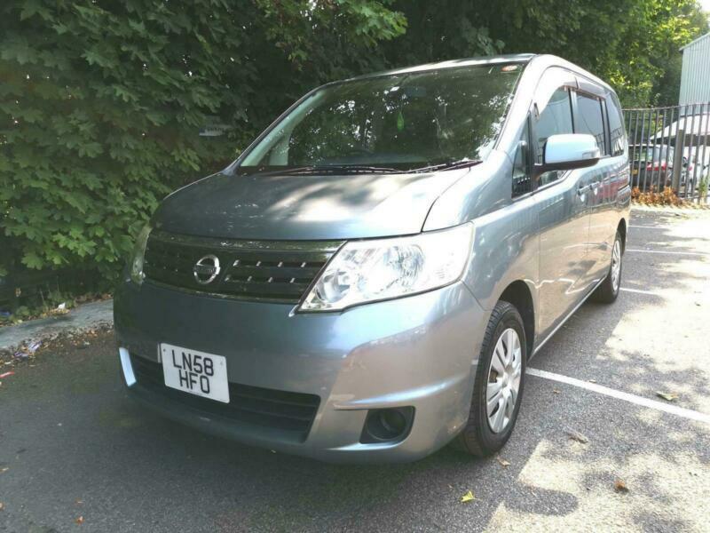 Nissan serena 2009