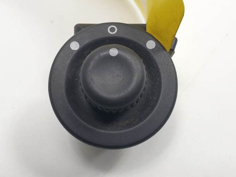 255704649r Commande RÃ©Troviseur Pour Renault Trafic Furgon L1h1 2 7t 2014 808530