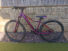 Woman&#039;s cube mountain bike 