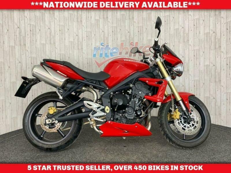 2011 11 TRIUMPH STREET TRIPLE STREET TRIPLE MOT TILL APRIL 2020 2011 11