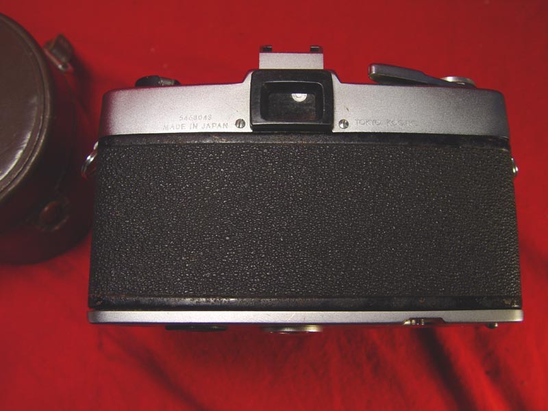 Bessler Topcon AUTO100 w/135mm f4 UV Topcor lens for parts or repair & lens case