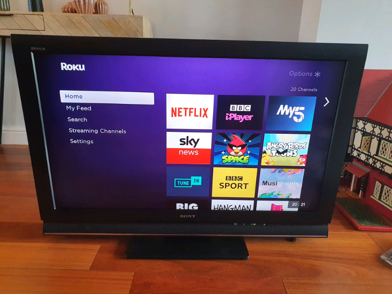 Sony KDL40L4000 TV and Roku 3 Smart TV Box in Whitley Bay, Tyne and