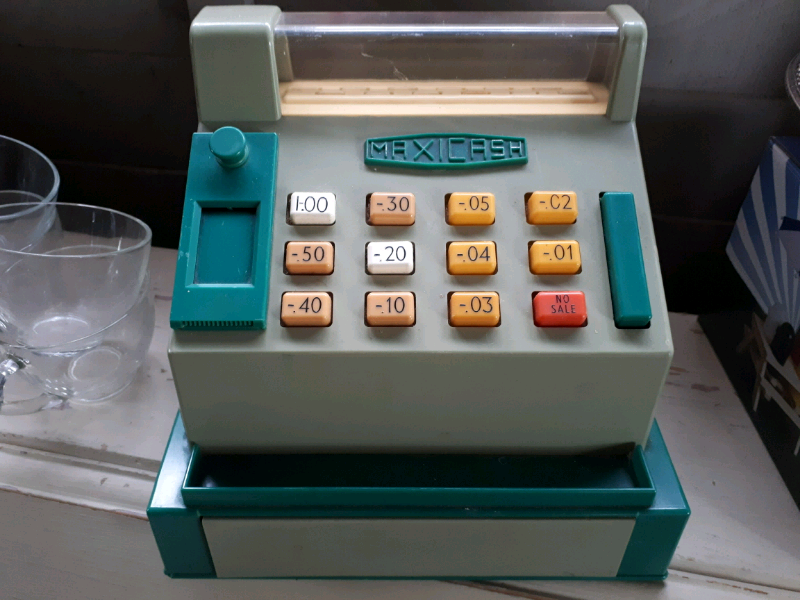 Vintage Maxi Cash register / toy till from 80s in Sturminster Newton