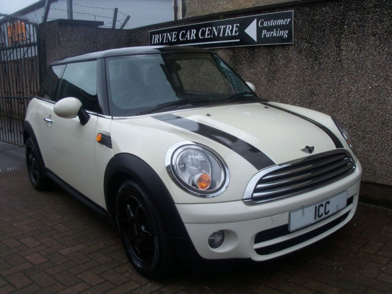 2009 MINI COOPER 1.6D DIESEL 3DR WHITE WITH BLACK ROOF £20 ROADTAX