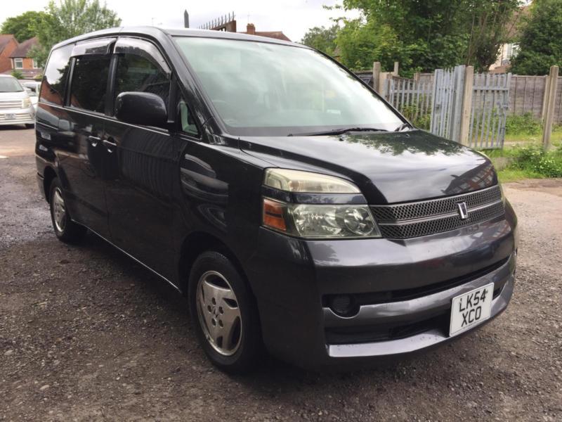 Toyota voxy 2004