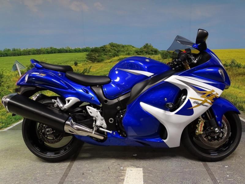 Suzuki GSX1300R Hayabusa 2014 **RARE COLOUR SUPER LOW MILEAGE** in