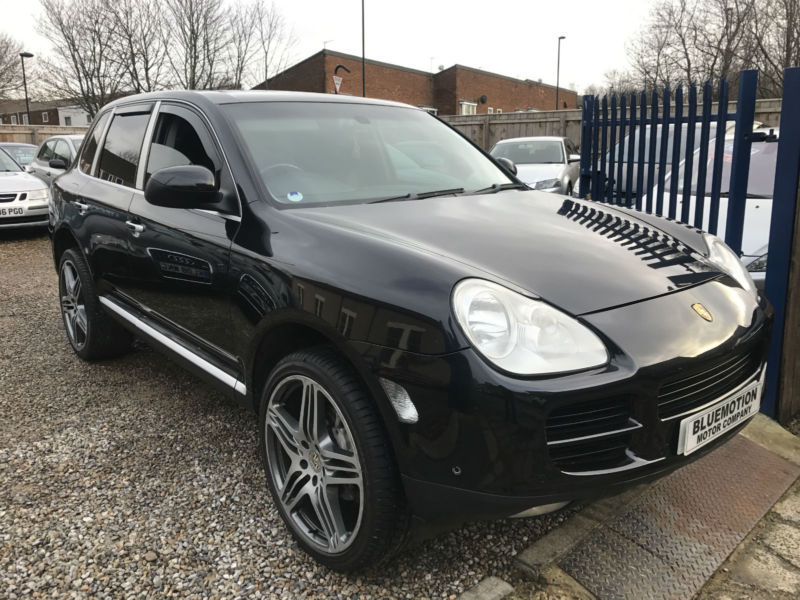 Porsche Cayenne 3.2 V6 TIPTRONIC S LOOKS FANTASTIC LOW MILEAGE in