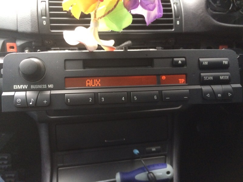 Aux bmw e46