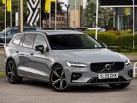2025 Volvo V60 2.0 B4P Ultra Dark 5dr Auto ESTATE PETROL Automatic