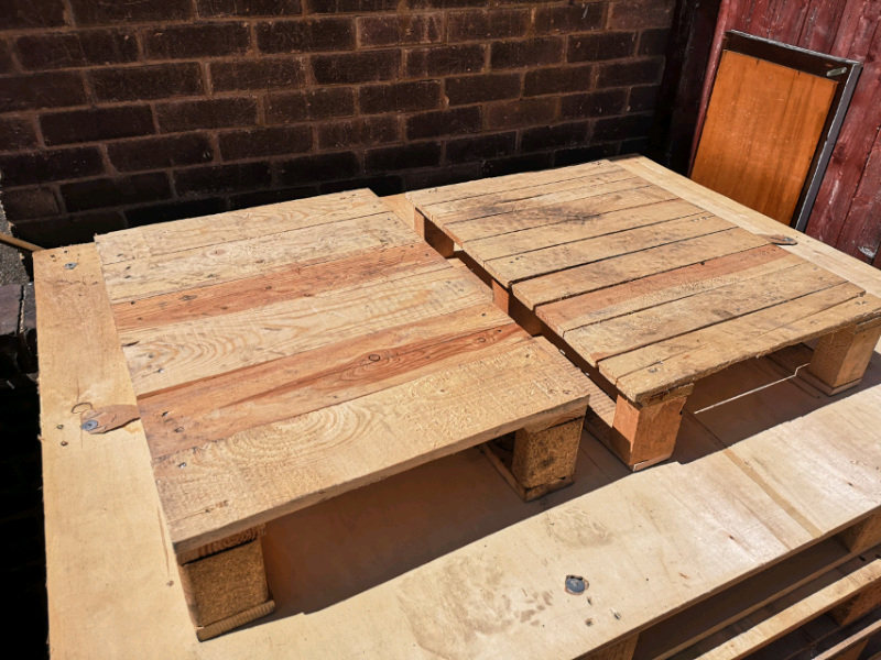 Small pallets in Arnold, Nottinghamshire Gumtree