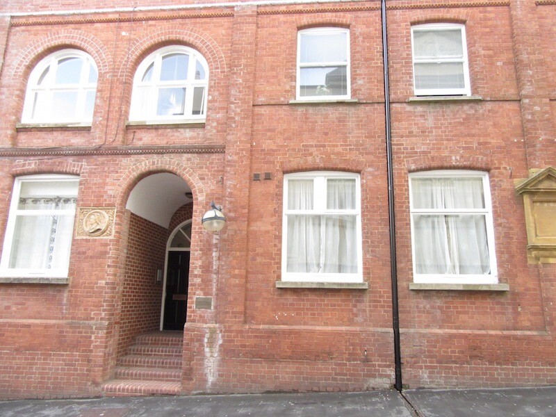One Bedroom Apartment City Centre Location, Exeter in Exeter, Devon