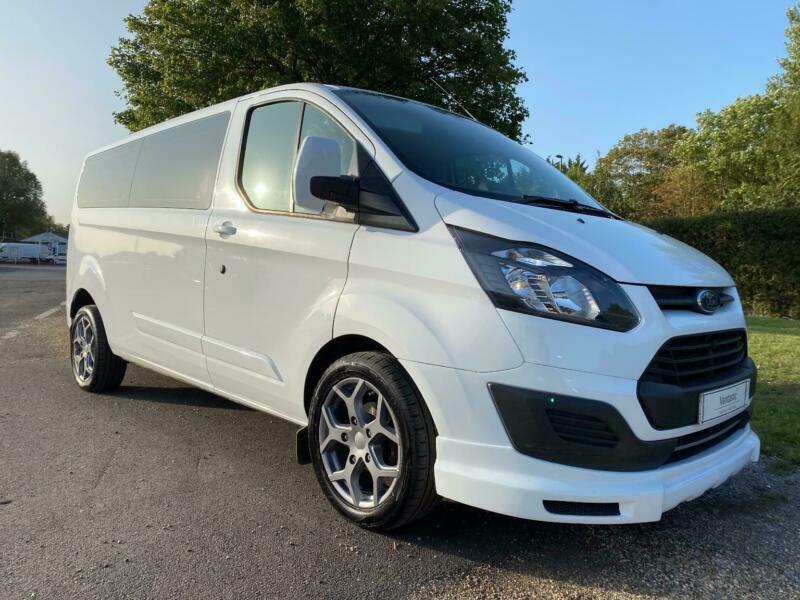 Автомобиль ford tourneo custom