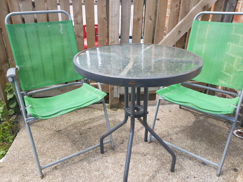 Garden table and 2 chairs | in Newcastle, Tyne and Wear | Gumtree