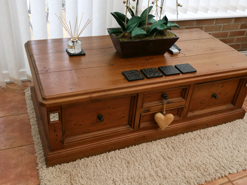 Rustic Solid Reclaimed Wooden Storage Unit/ Coffee Table with Drawers