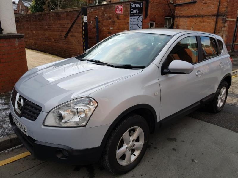 Nissan qashqai 2008 года