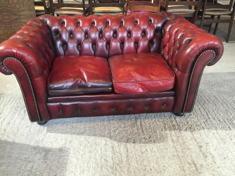 Vintage retro antique Oxblood red leather chesterfield sofa couch 2