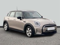 MINI HATCHBACK 1.5 Cooper Classic Premium 5dr Auto