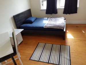 Room For Rent Near York University North York Room