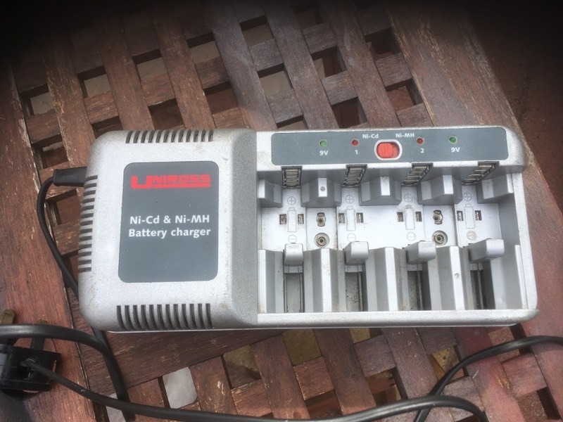 Uniross photo battery charger instructions