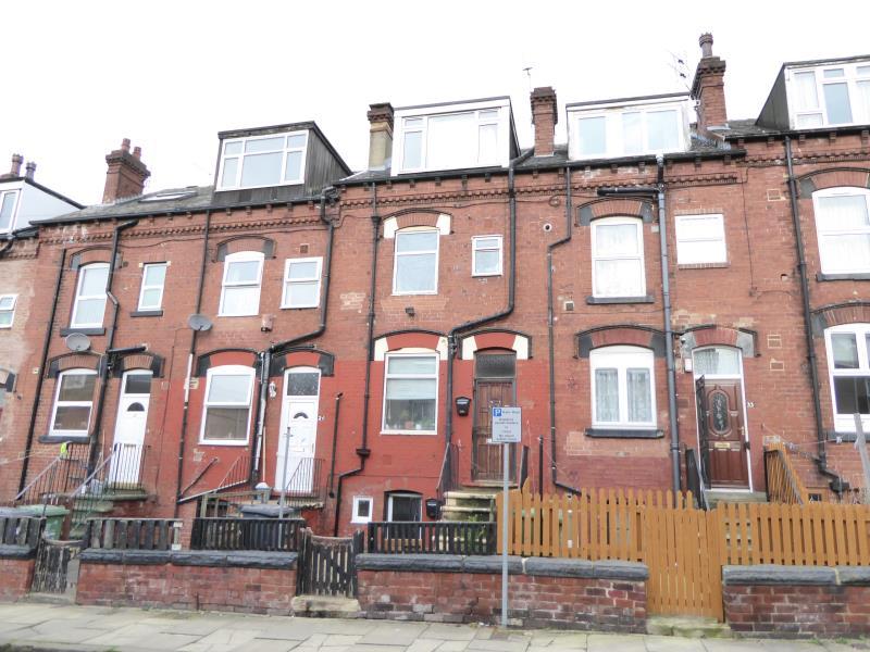 4 bedroom house in Bayswater Mount, Harehills, Leeds, LS8 in