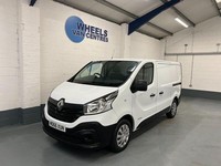 2017 Renault Trafic Trafic 1.6 dCi 27 Business SWB Standard Roof Euro 6 5dr Pane