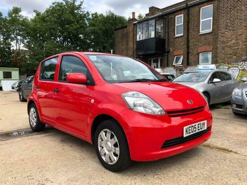 Daihatsu sirion 2005