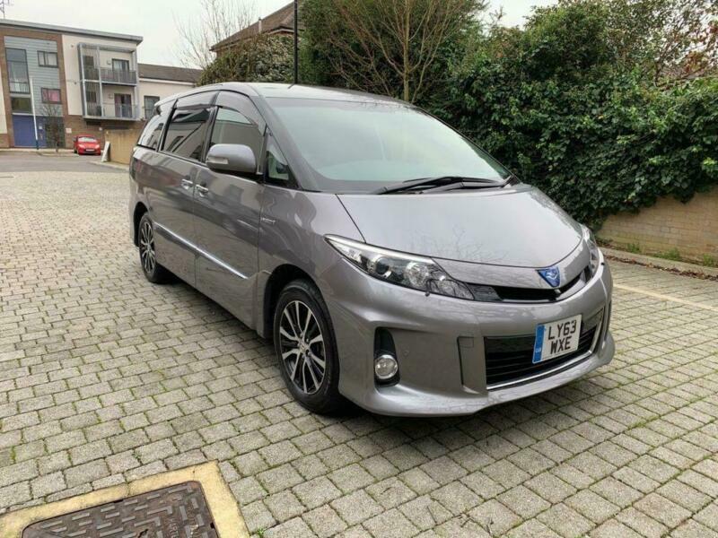 Toyota estima 2018