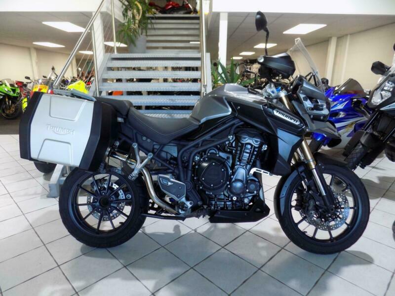 triumph tiger 1200 top box