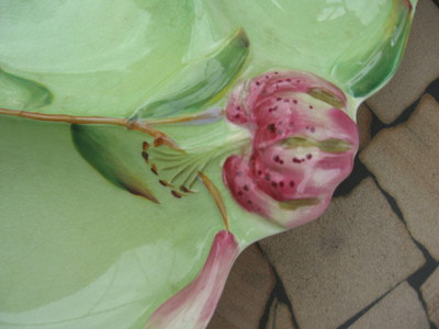 #A6 SUPER ROYAL WINTON DISH 3 section DIVIDED TIGER LILY