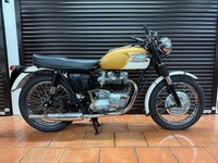 1964 Triumph T120 BONNEVILLE  PETROL Manual