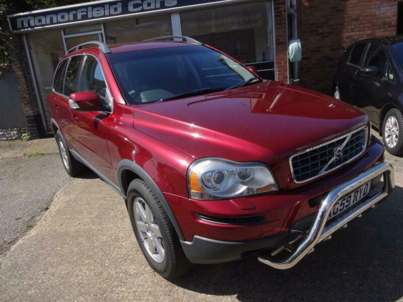 Volvo xc90 red