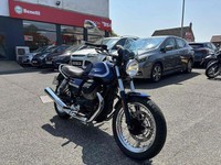2022 Moto Guzzi V7 850 Special Roadster/Retro Petrol Manual