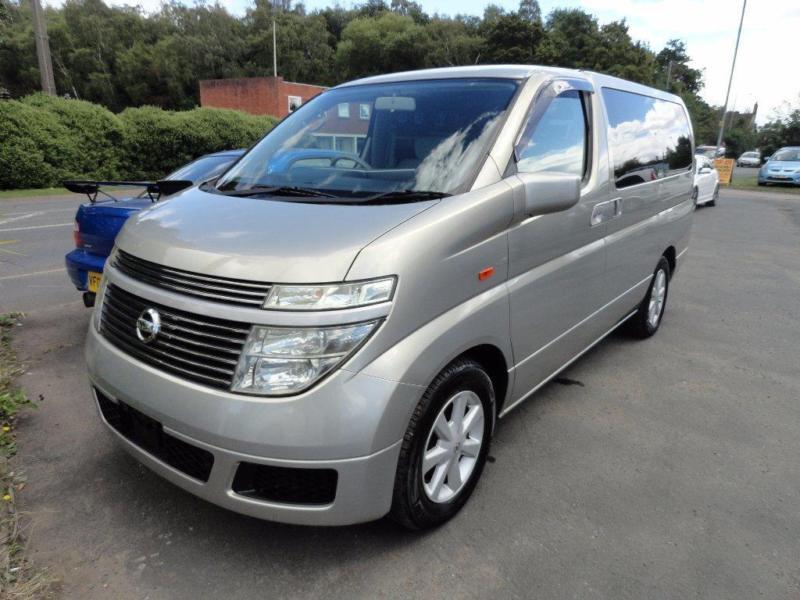 Nissan elgrand 2003