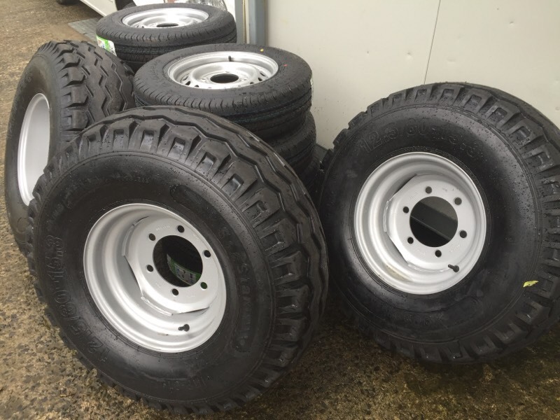 New agri trailer wheels 10.0/7515.3 on 6 stud rims in Armagh, County