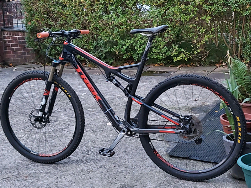 trek carbon mountain bike used