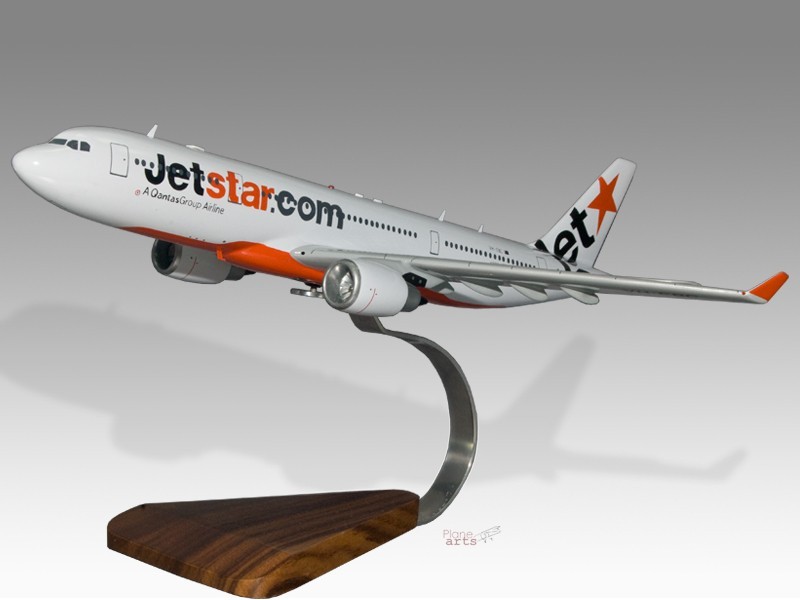 Airbus A330-200 Jetstar Version 2 Desk Wood Airplane  Model Small Scale 1/200