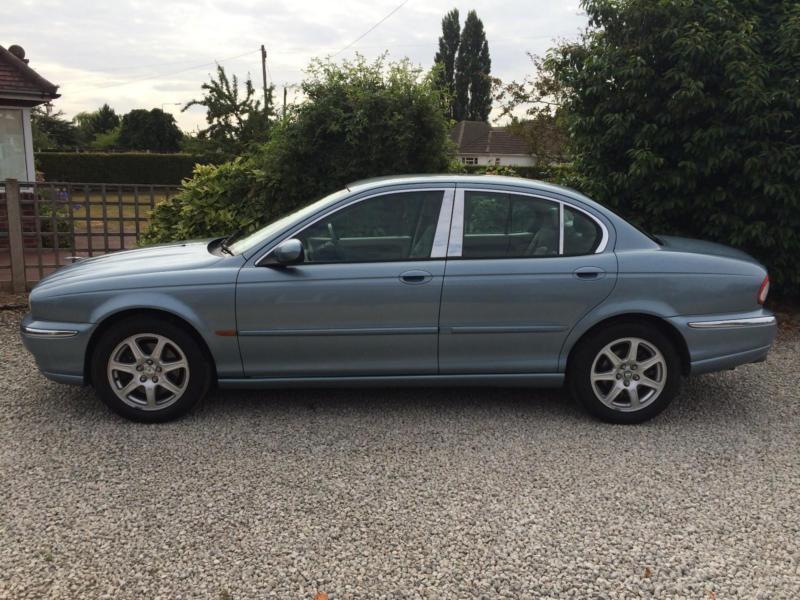 **JAGUAR XTYPE 2.1 V6 SE IN ZIRCON BLUE METALIC LOW MILEAGE**BARGIN