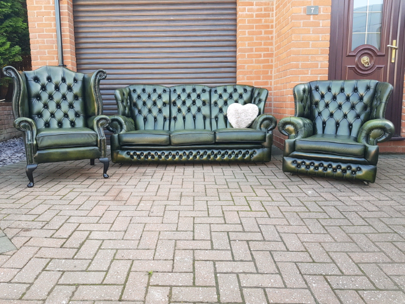 Chesterfield antique green leather 3 piece suite EXCELLENT! in Stoke