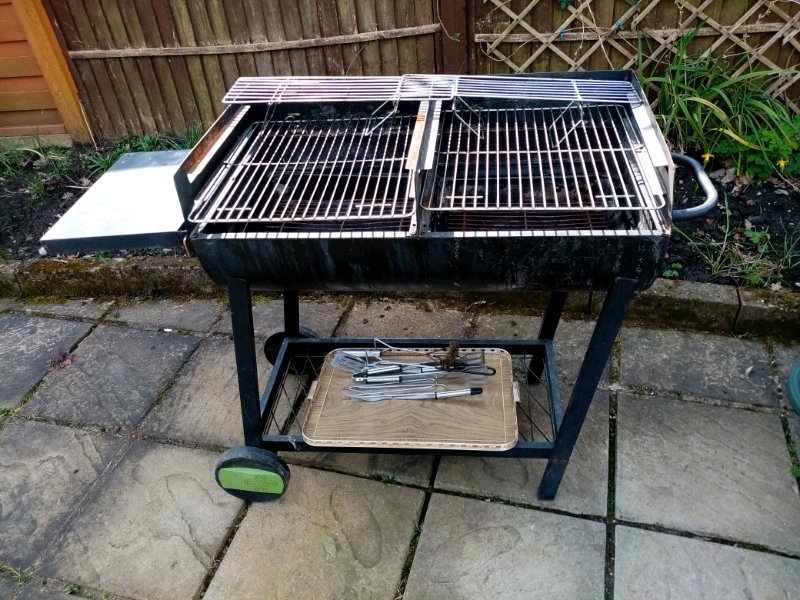 Bbq on a trolley in Sidcup, London Gumtree