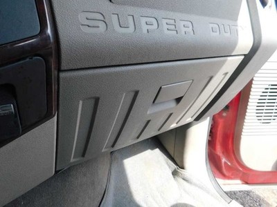 F250SD    2010 Glove Box 332216