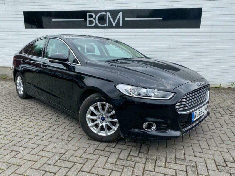 Black mondeo ford