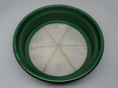 Large Pyro Fireworks Chemical Mesh Screen  Fits 5-gal Bucket